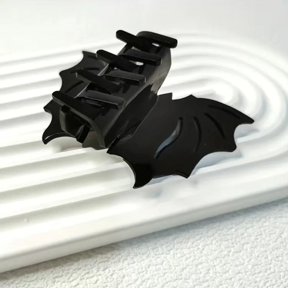 Bat Hair Claw